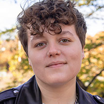 Sav Souza’s headshot